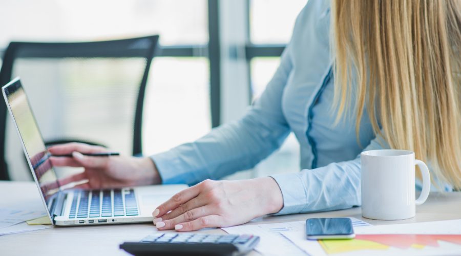 servicii de contabilitate