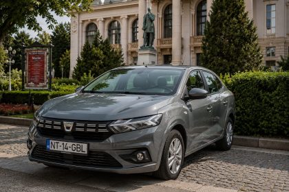 Logan de închiriat în Iași